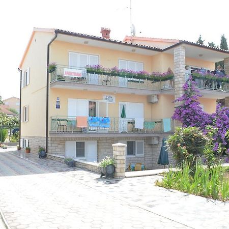 Villa Bencun Medulin Exterior photo